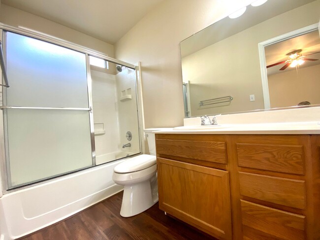 Building Photo - $2,295 Beautiful 3 Bedroom Home- Valentine...