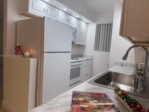 Building Photo - 523 Trace Cir