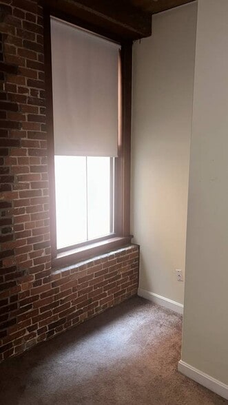 Building Photo - 59 Washington St