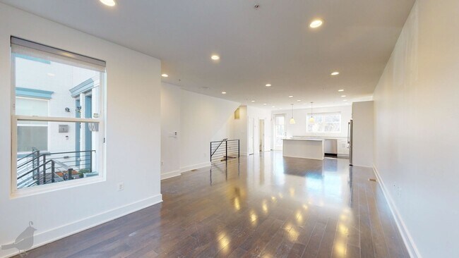 Building Photo - Stunning and Spacious Duplex in Brookland w/ Parking!
