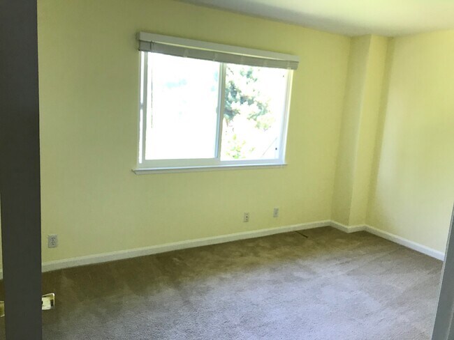 Building Photo - 149 Harbor Oaks Cir