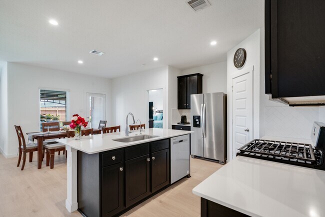 Building Photo - 4019 Pierce Pl Ln