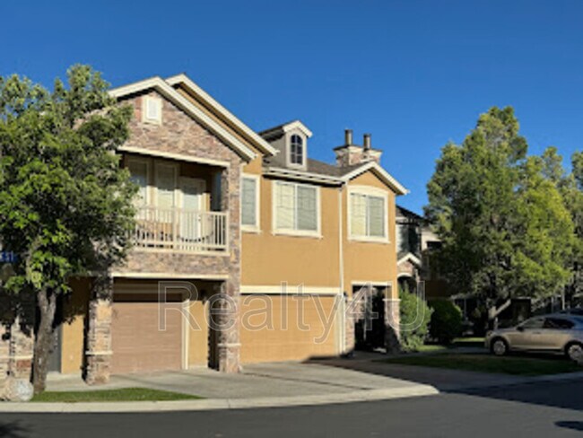 Building Photo - 1607 W 110 N
