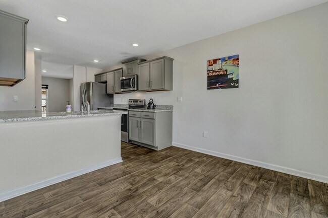 Building Photo - 227 Roper St