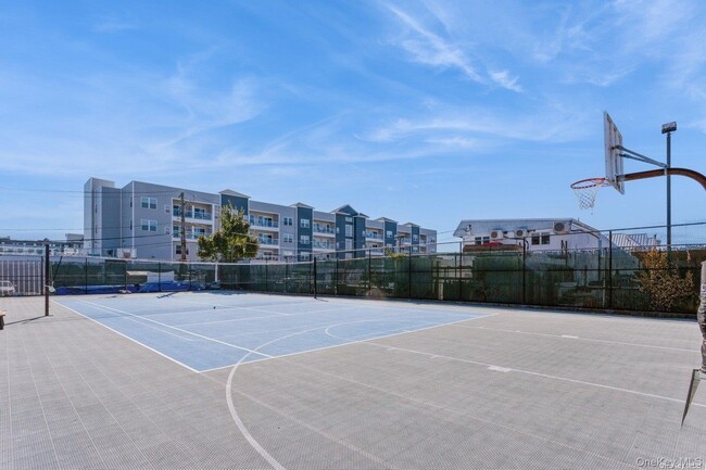 Building Photo - 100 Baker Ct