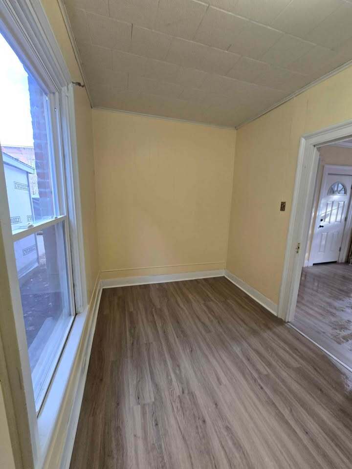 Building Photo - 541 5th Ave