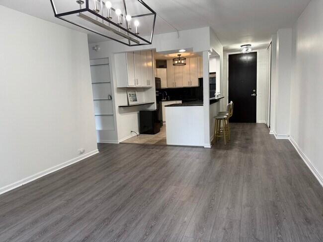 Building Photo - 535 N Michigan Ave