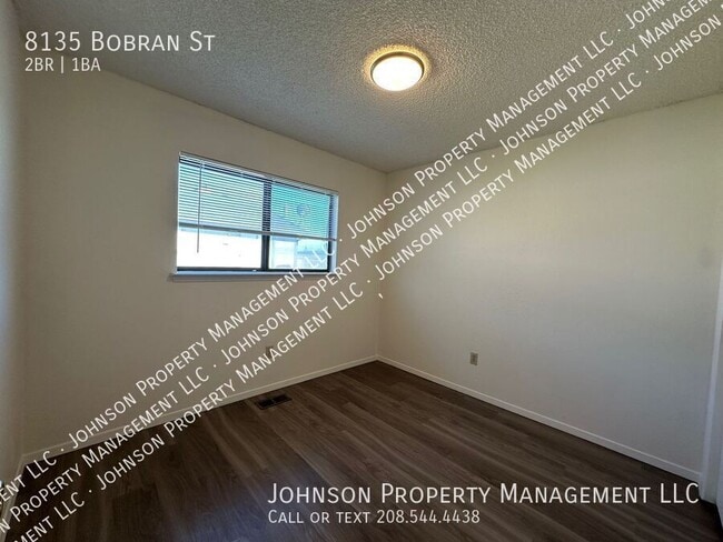 Building Photo - 8135 Bobran St