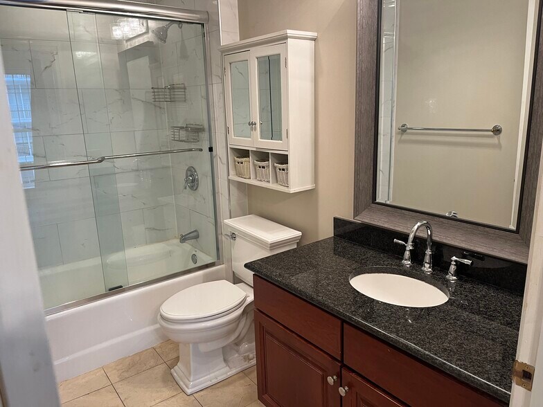 Bathroom - 195 14th St NE