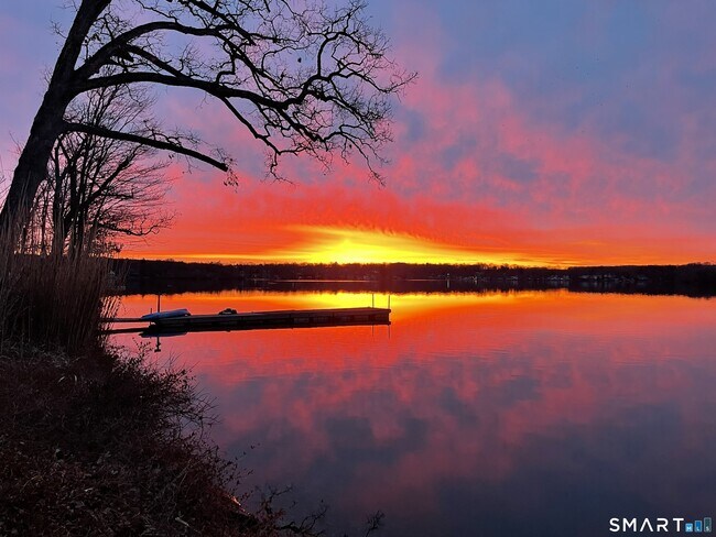Building Photo - 85 N Main St