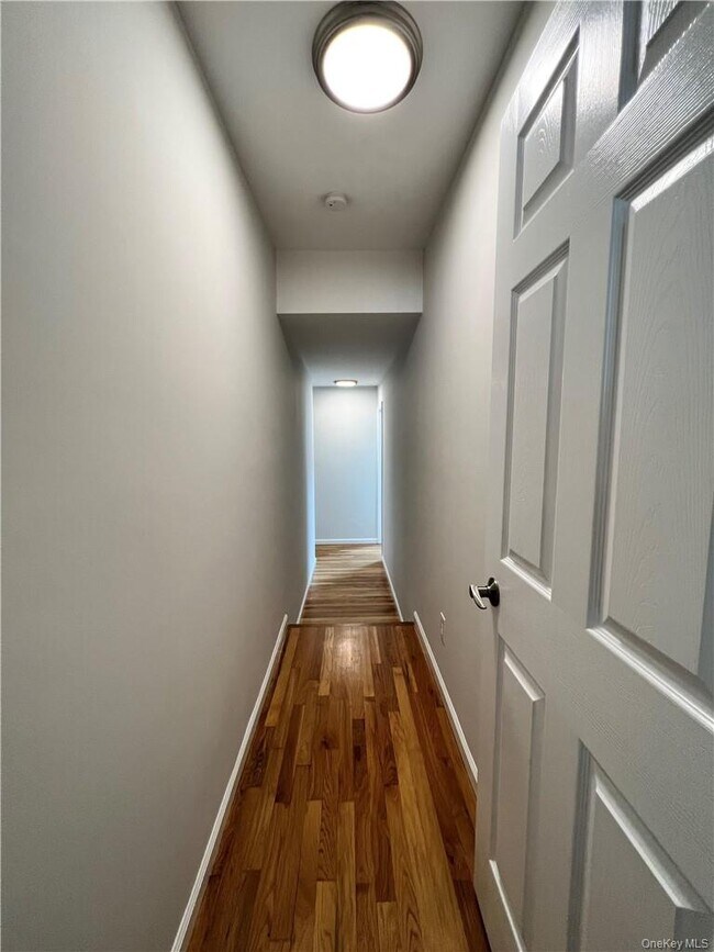 Building Photo - 133 Bradford St