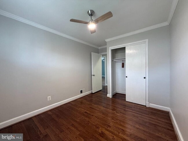 Building Photo - 9709 Saxony Rd