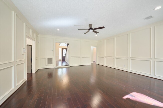 Building Photo - 6 Glen Canyon Pl
