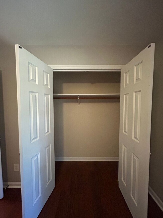 Building Photo - Charming 3BR House in Raleigh