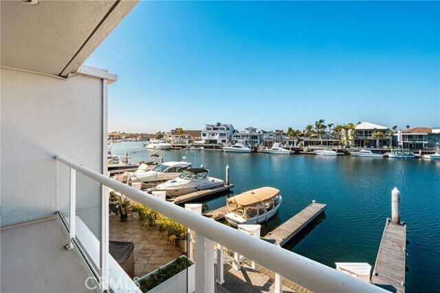 Building Photo - 3965 Aladdin Dr