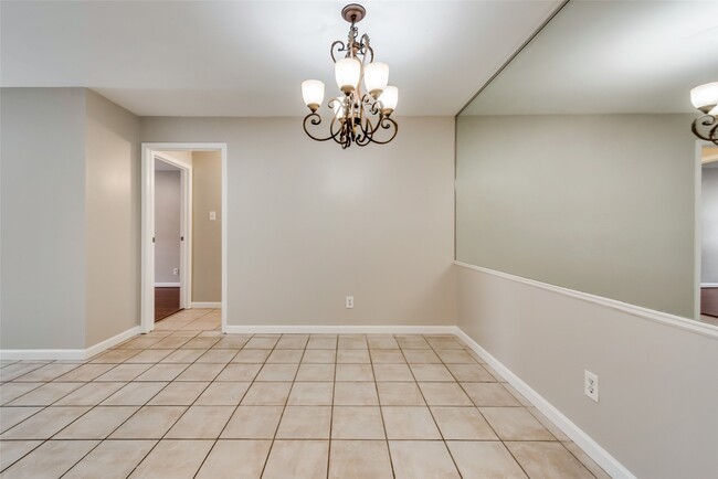 Building Photo - 8787 Brae Acres Rd