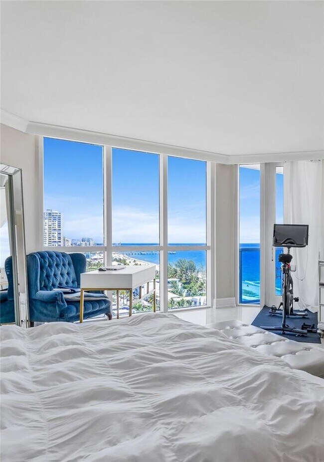 Building Photo - 801 Briny Ave