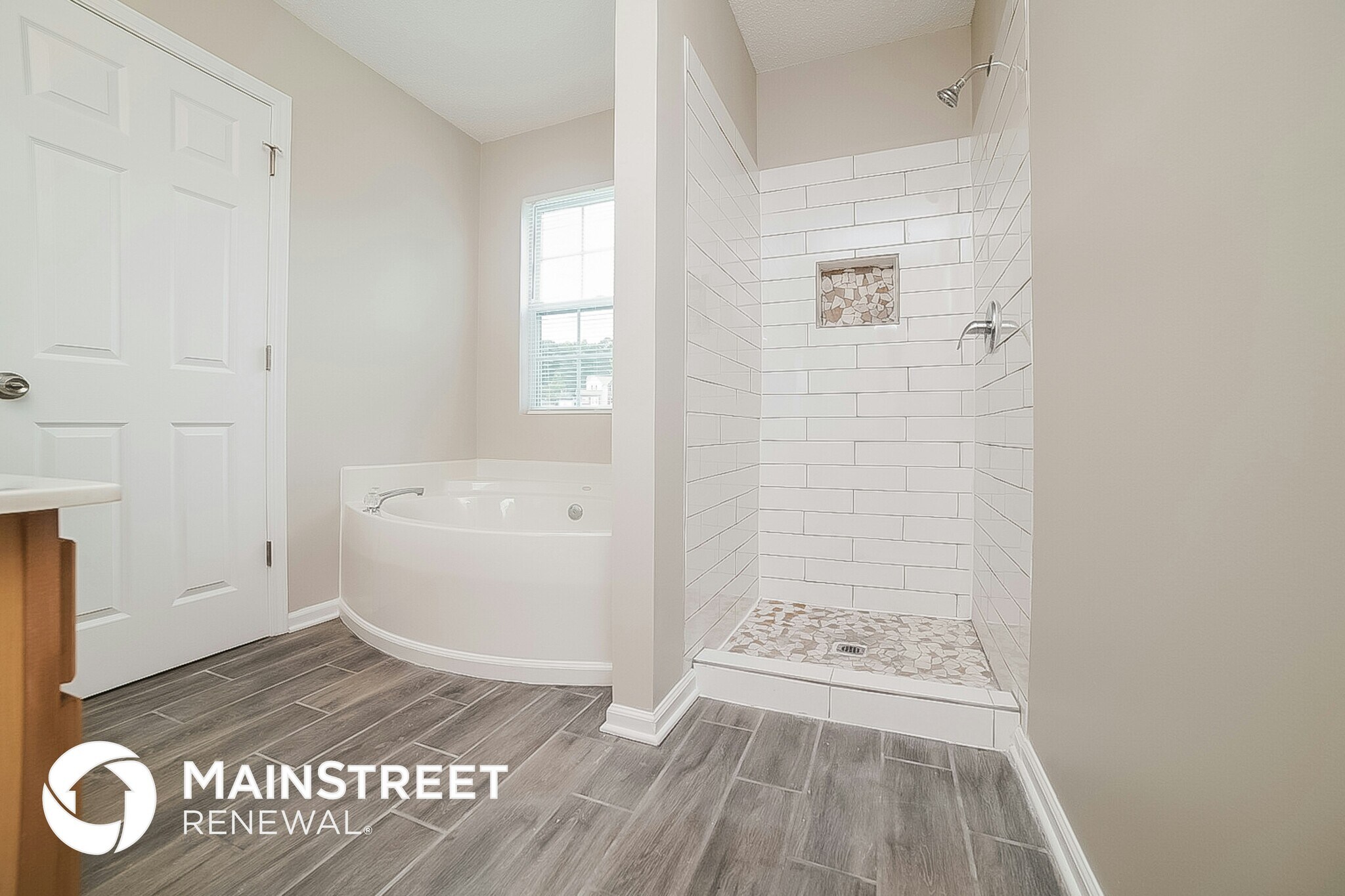 Building Photo - 113 Willow Bend Dr