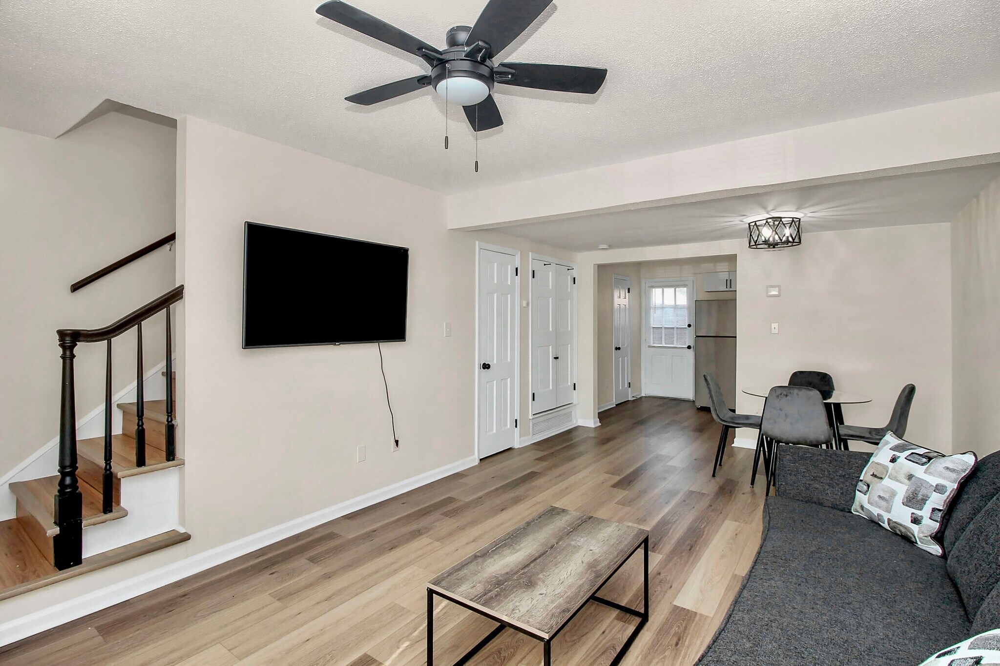 Building Photo - 6314 Old Pineville Rd