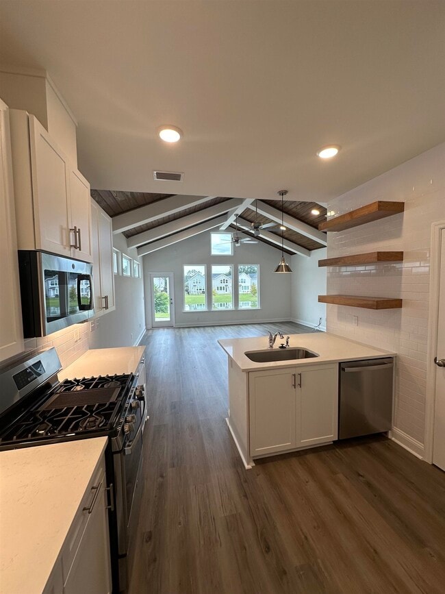 Building Photo - 5662 Native Oak Dr