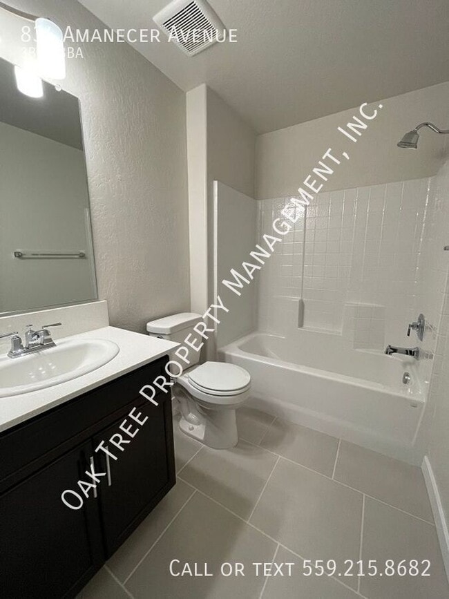 Building Photo - 834 Amanecer Ave