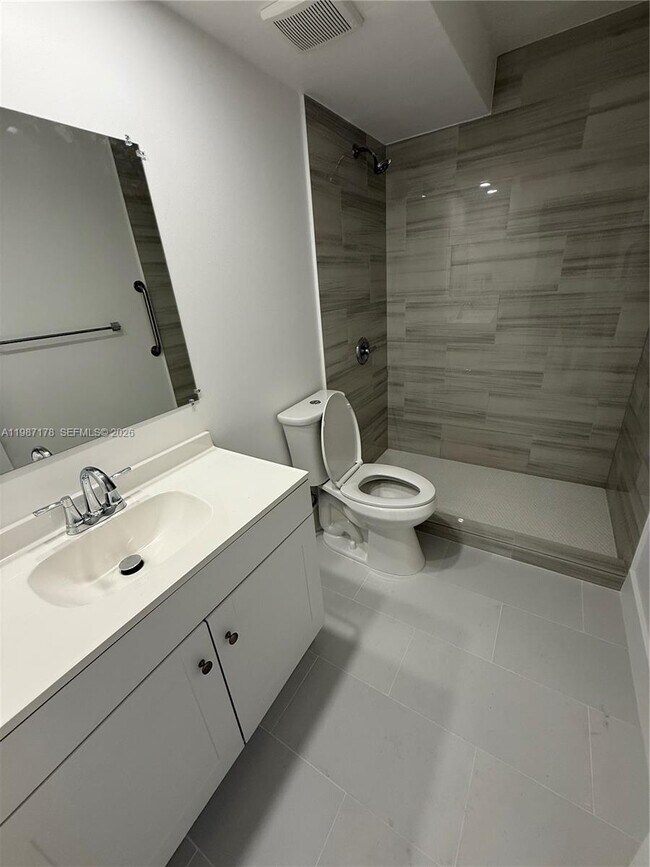 Building Photo - 8261 SW 128th St