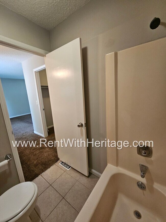 Building Photo - Gorgeous 4bd / 2.5 in Popular Arbor Statio...