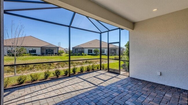 Building Photo - 690 Allora Ave