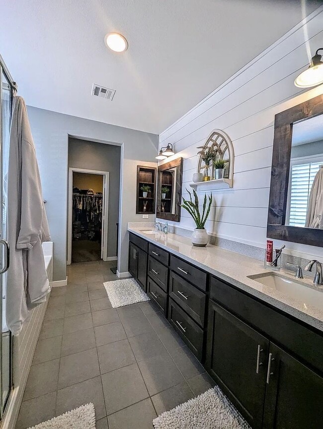 Building Photo - 39569 Strada Pozzo