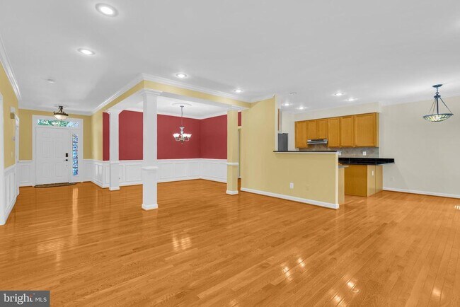 Building Photo - 46855 Willowood Pl