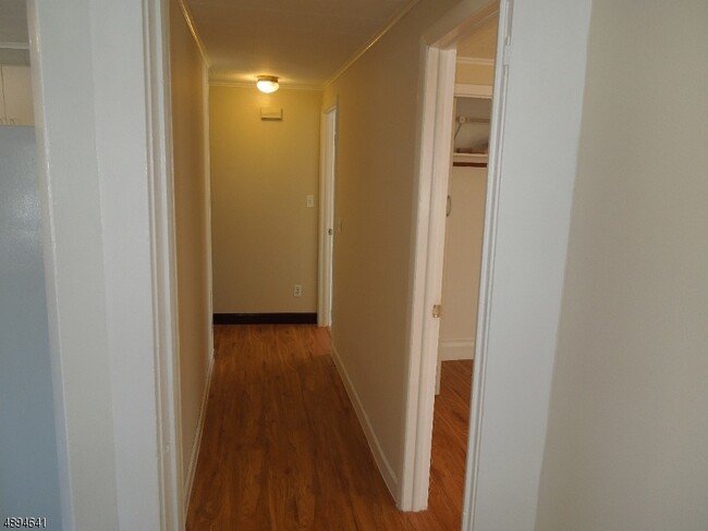 Building Photo - 34 1st St