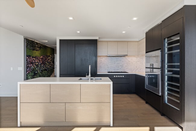 Building Photo - 1388 Kettner Blvd