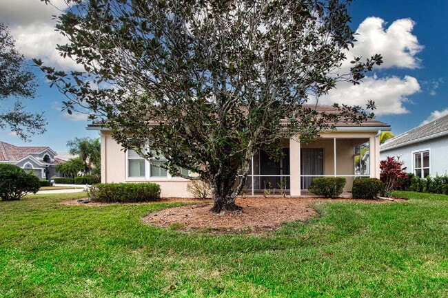 Building Photo - 8419 Whispering Woods Ct