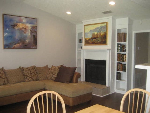 Building Photo - 116 Cyndee Cir