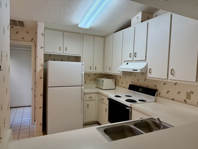 Building Photo - 3709 NW 58th Pl