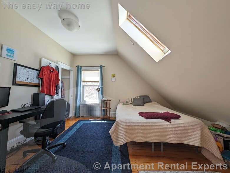 Building Photo - 36 Orchard St