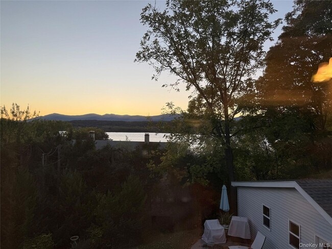 Building Photo - 26 Main St