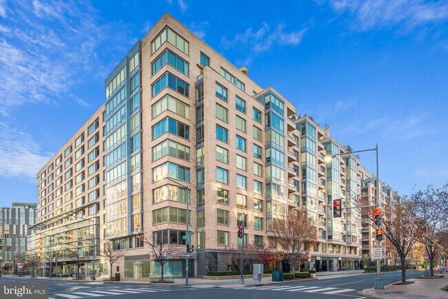 Building Photo - 1155 23rd St NW