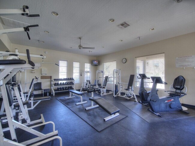 Building Photo - 19550 N Grayhawk Dr