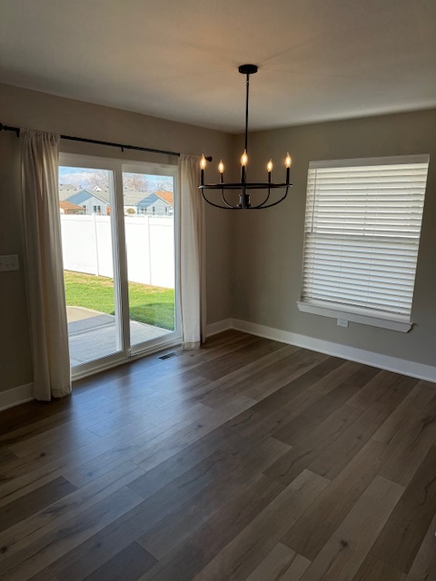 Dining Space - 823 N Maple St