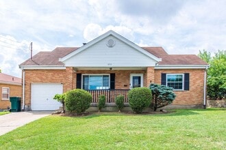 Building Photo - WESTWOOD-4 BEDROOM 2 BATH WITH OPEN FLOOR ...