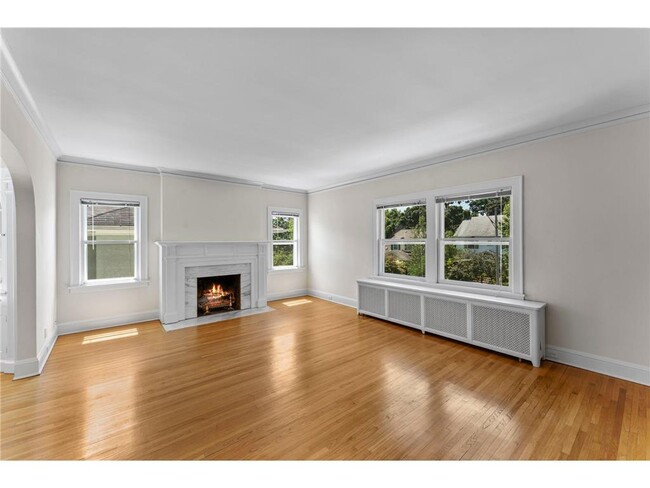 Building Photo - 4437 Vincent Ave S