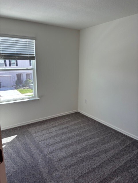 Building Photo - 3646 Majestic Dr