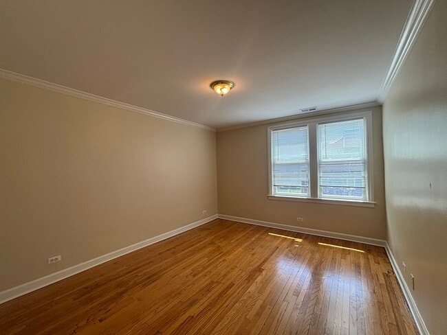 Building Photo - 1705 Simpson St