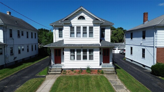 Primary Photo - 101 Helen St