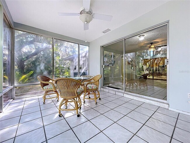 Building Photo - 1601 Riverhills Dr