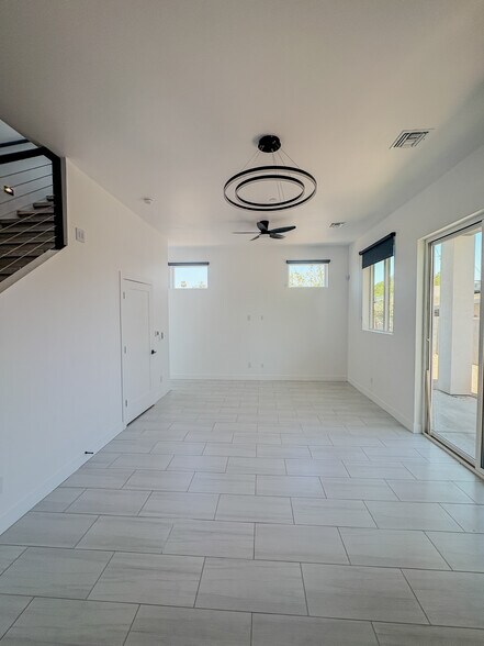 Building Photo - 3107 N 39th St