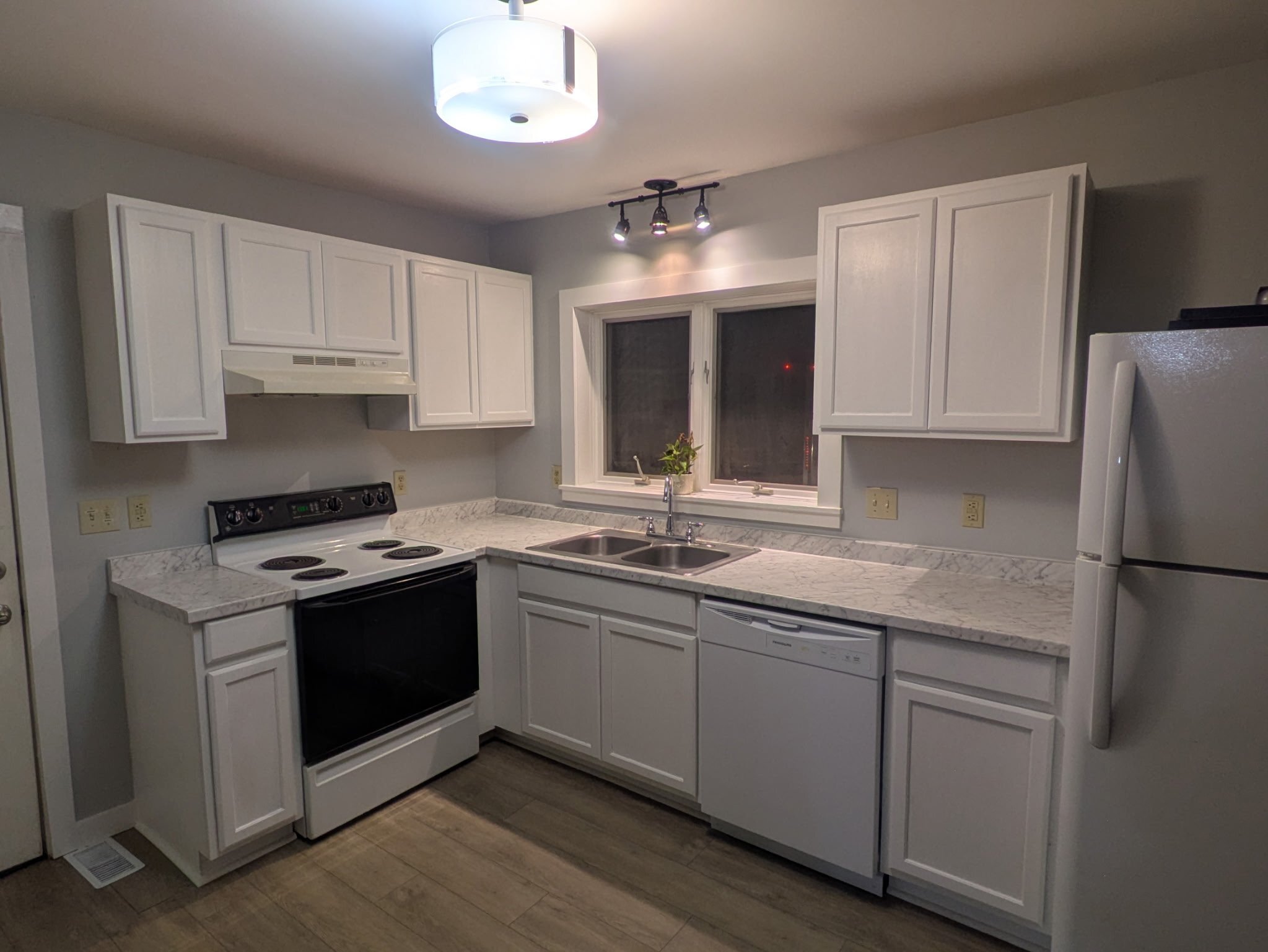 Building Photo - 123 Carolina Dr