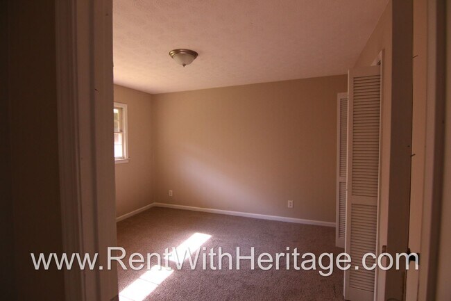 Building Photo - Charming Newly Renovated 3bd/ 2ba/ Gorgeou...