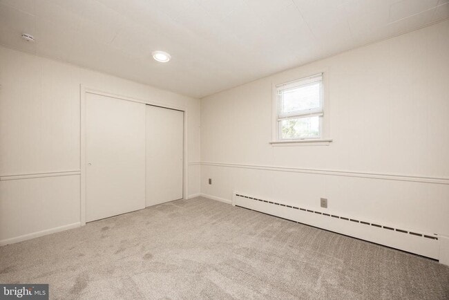 Building Photo - 1569 Swamp Pike